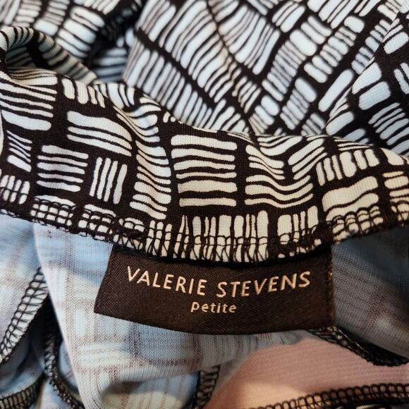 Valerie Stevens Petite Skirt – Size Medium – Stretch Blend - Picture 4 of 7